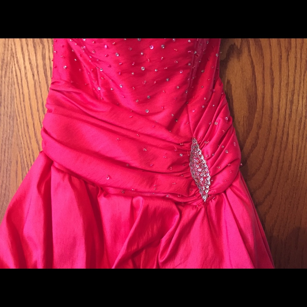 Prom Dress - Picture 5 of 7